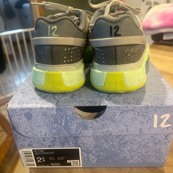 Nike Kids' Gray and Green Sneakers - Picture 3 of 5